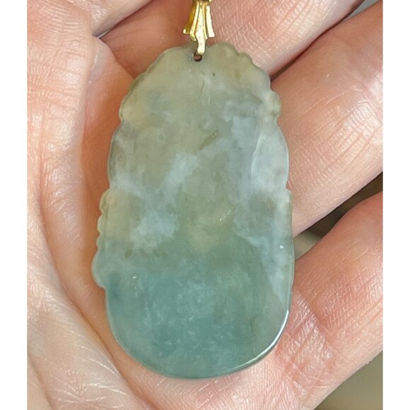 Hand-Carved Green Jade Rat Pendant Necklace With 23" Chain - Picture 6 of 11